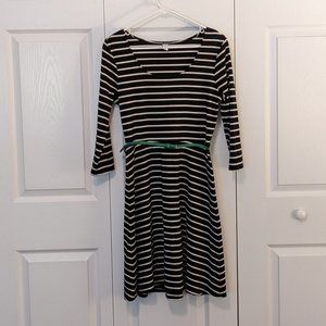 Old Navy 3/4 Sleeve A-line Stripe Dress - with Contrasting belt - Size Medium
